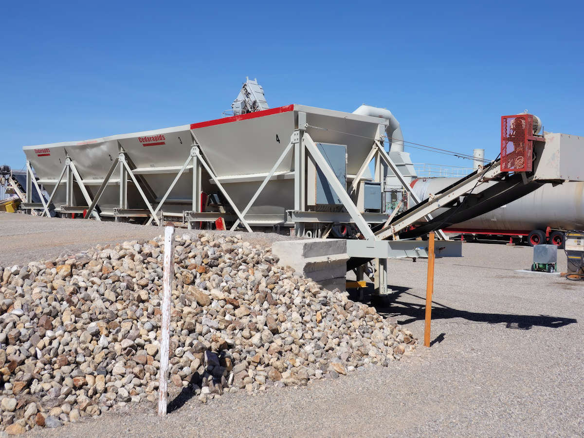 Cedarapids 8835 Portable Drum plant